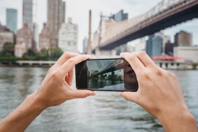 Czy można wywołać zdjęcia z telefonu u fotografa? Oto co musisz wiedzieć Czy można wywołać zdjęcia z telefonu u fotografa? Oto co musisz wiedzieć